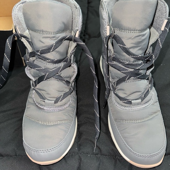 Sorel Gray Winter Boots - Picture 3 of 8